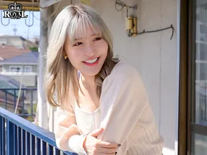 Người mình thầm thương trộm nhớ chị cạnh nhà, thanh niên làm liều nhìn trộm và bị bắt gặp